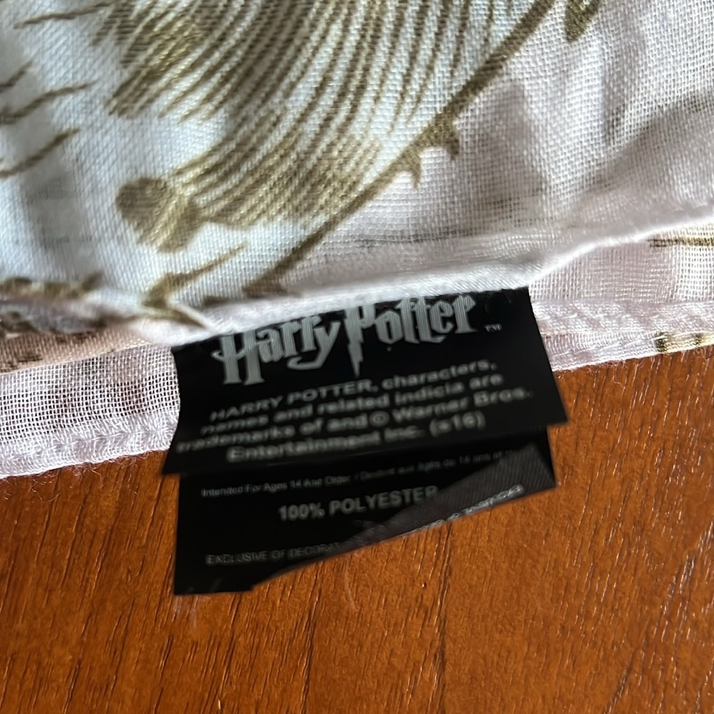 Harry Potter Hogwarts Owl Letter Scarf Hot Topic - Picture 5 of 7